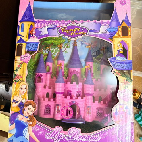 Princess Castle playset My Dream used with lights and sound