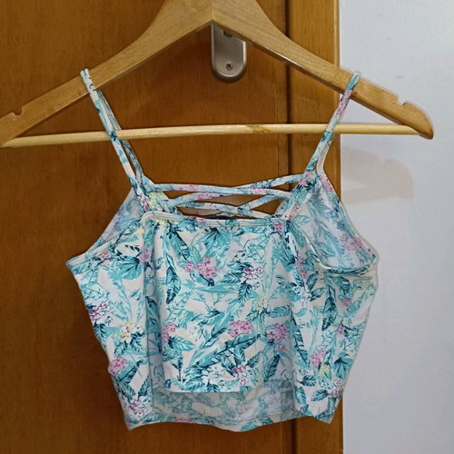 Crop top with leaves and flowers Tally Weijl like new, multicolor