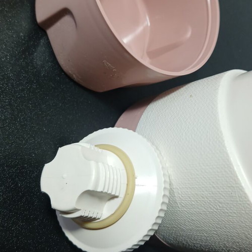 Invicta thermos vintage used in cream and pink color
