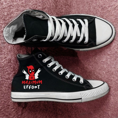 Sneakers with Deadpool print new, black