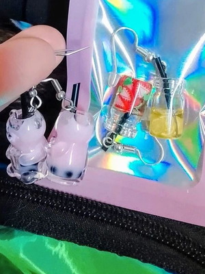 Earrings new with silicone straws bear and fruit glass design, pink multicolor