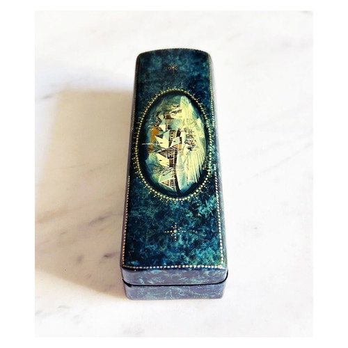 Fedoskino hand-painted jewelry box vintage 1980s like new