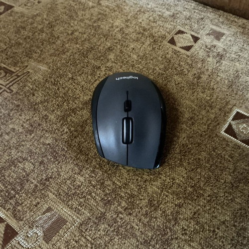 Logitech M705 Wireless Mouse with USB Dongle like new