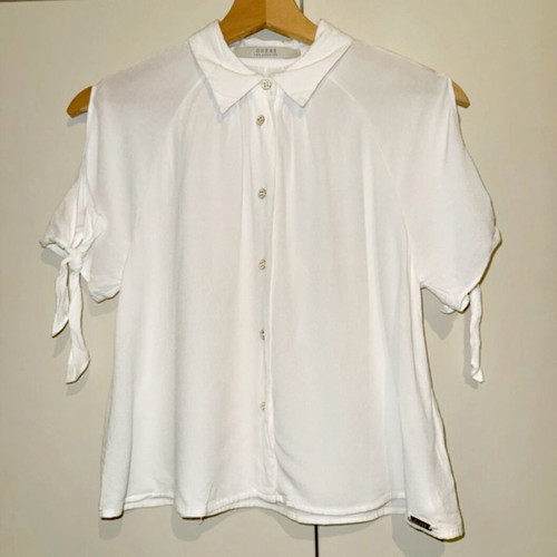 Cropped white sleeveless Guess shirt like new