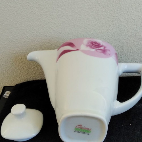 Oriana Ferrelli tea serving set new, porcelain