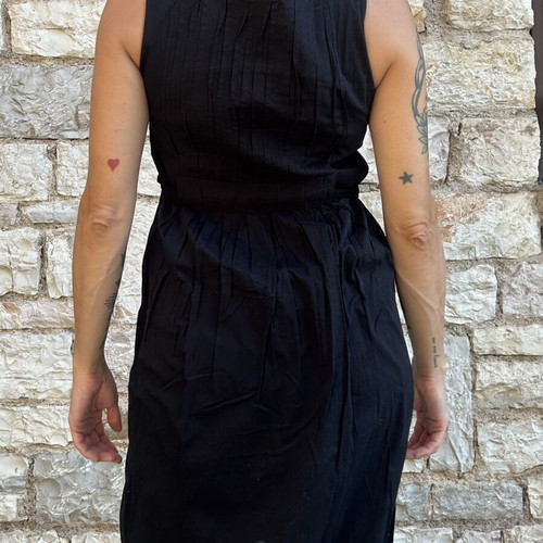Vintage black dress with waist tie, size S
