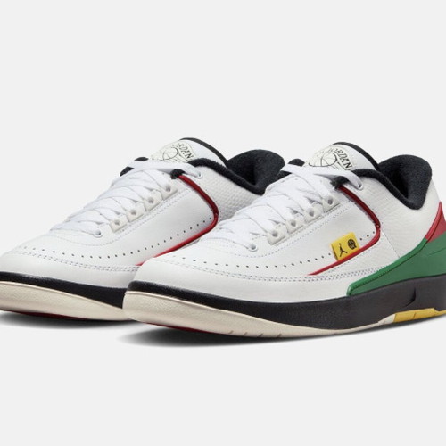 Jordan Retro by Nike sneakers size 42.5 new, colorful