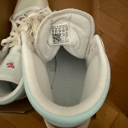 Adidas Top Ten new sneakers size 44 beige and turquoise