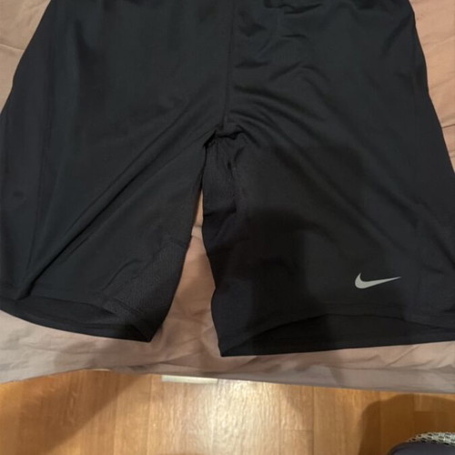 Nike basketball shorts like new, size S, black