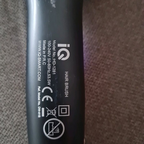 IQ HD-1281 Hair Straightening Brush like new