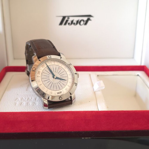 Tissot Heritage Navigator GMT Automatic watch like new, silver