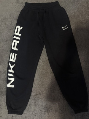 Nike sports sweatpants, unisex, black and white