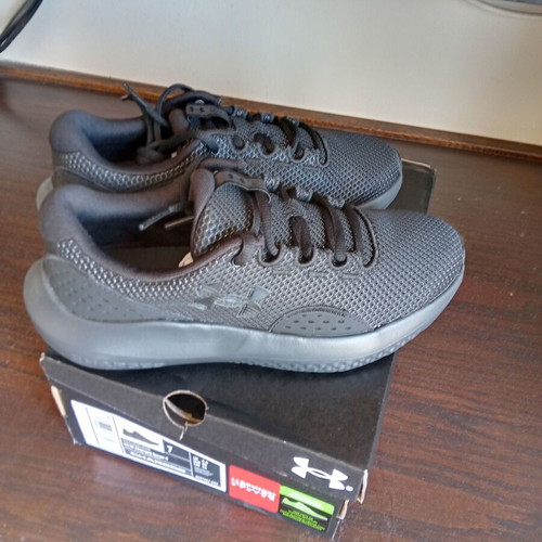Under Armour UA W Charged Surge 4 women's athletic shoes size 38 black new