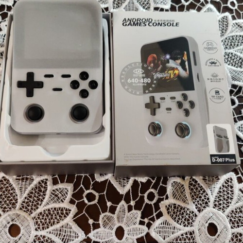 D-007 Plus handheld Android game console with memory card