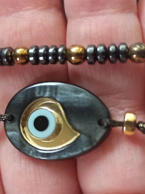 Set of 2 bracelets with hematite and plexiglass like new, gray and gold