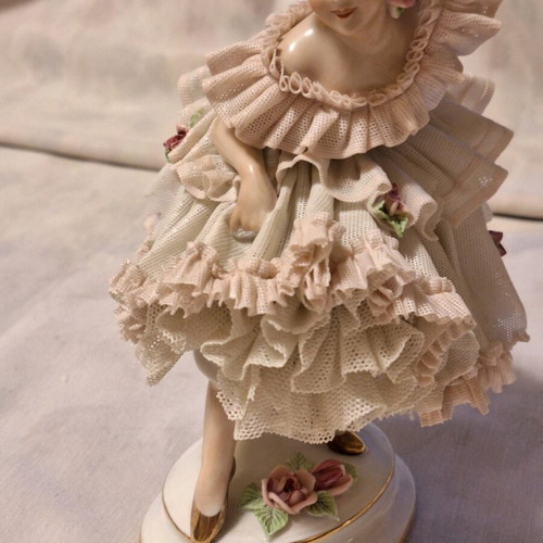 Dresdnen figurine used with tulle dress