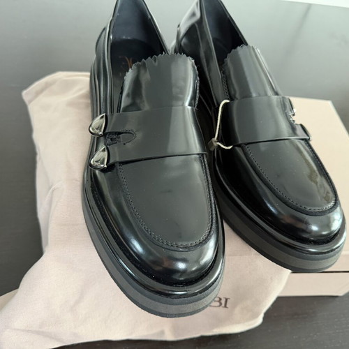 Fabi leather loafers size 39-40 with box, like new