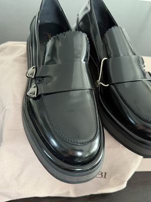 Fabi leather loafers size 39-40 with box, like new