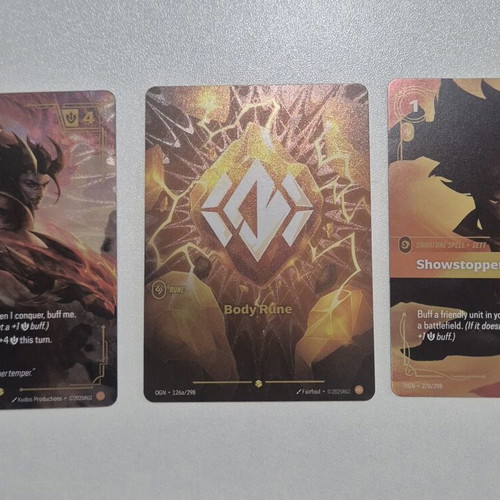 League of Legends TCG in perfect condition with sleeve and toploader