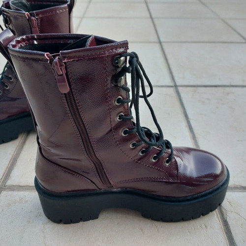Ankle boots like new, 2 pairs, size 39, gold and burgundy