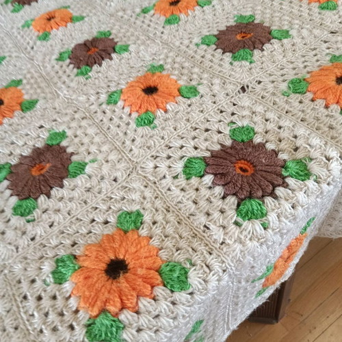 Handmade wool blankets like new, set of 3 with dimensions