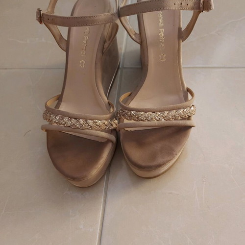 Fratelli Petridi leather platform sandals like new, beige, size 38