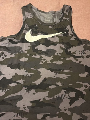 Αμάνικο αθλητικό μπλουζάκι Nike dri-fit μεταχειρισμένο, Large, γκρι-πράσινη παραλλαγή
