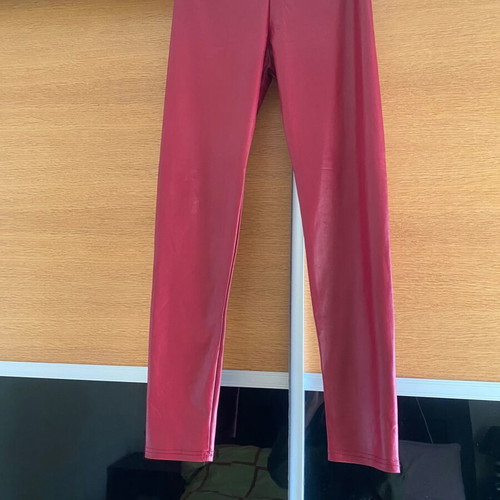 Bordeaux leggings like new