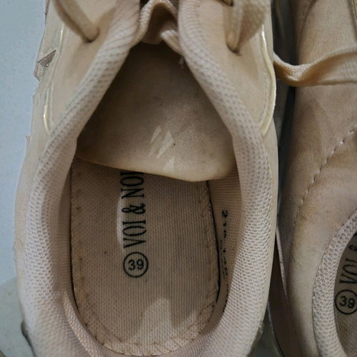 Voi & Noi women's athletic shoes used, size 39, pink