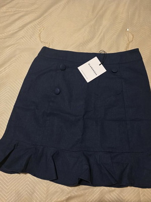 Mini skirt blue Glamorous new with missing button and flared hem