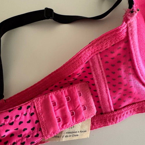 Pink polka dot bra like new with detachable strap size 75B