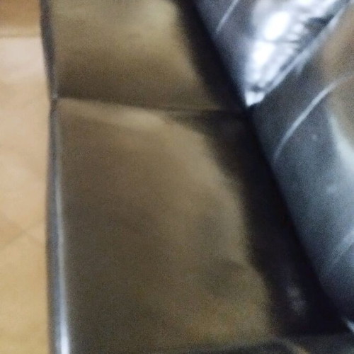 Sofa in leatherette like new, dimensions 2x0.90