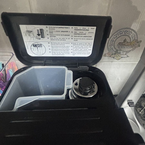 DeLonghi coffee machine LKE, black