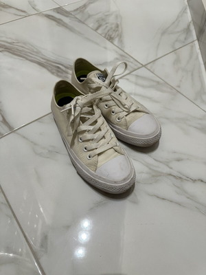 Converse All Star Chuck Taylor sneakers size 37.5, like new, white