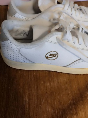 Nike white sneakers used, EU 36.5, casual athletic shoes