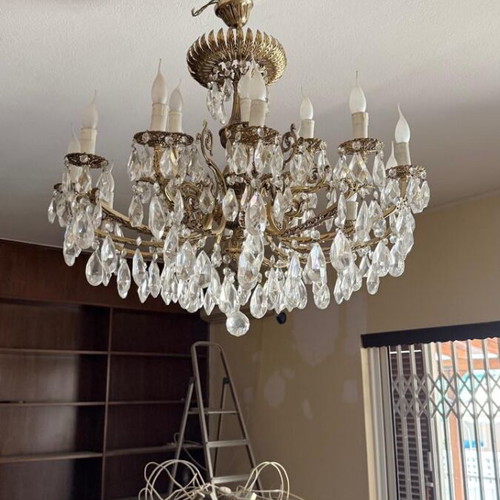 Crystal chandelier large like new with excellent crystals