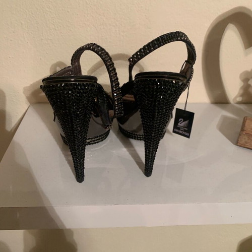 Artisti Romani sandals with black Swarovski, new, size 37