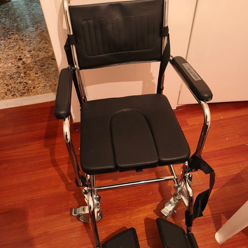 Chair for elderly used with wheels and belt