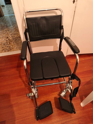 Chair for elderly used with wheels and belt