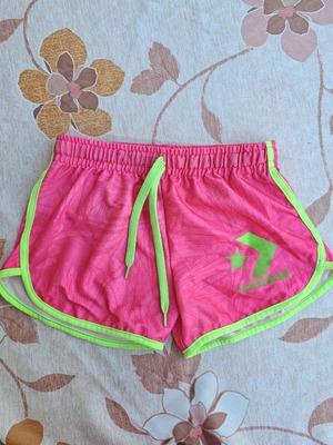Converse kids shorts like new, pink and green, size XS