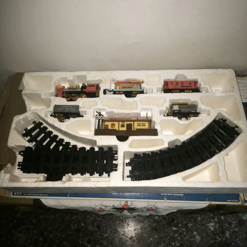 Vintage Goldlok Western Express battery-operated toy train set new