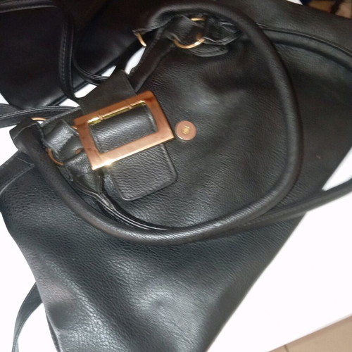 Leather shoulder bags like new, pack of 4, black
