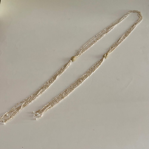 Handmade necklace used with small beads, beige