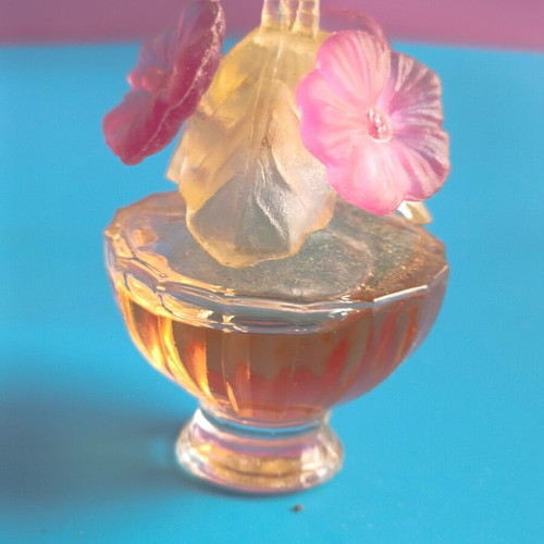 Riachi Parfums Cara by Diparfahw Miniature Perfume 9 ml EDT like new without box