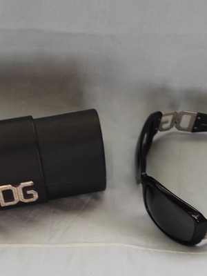 Dolce & Gabbana sunglasses like new, black with case