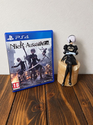 NieR: Automata παιχνίδι PS4 και φιγούρα 2B σε πακέτο