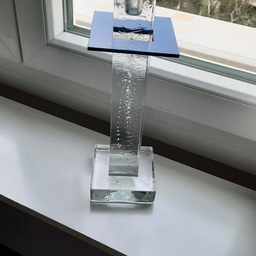 Kosta Boda crystal used, cracked in one spot