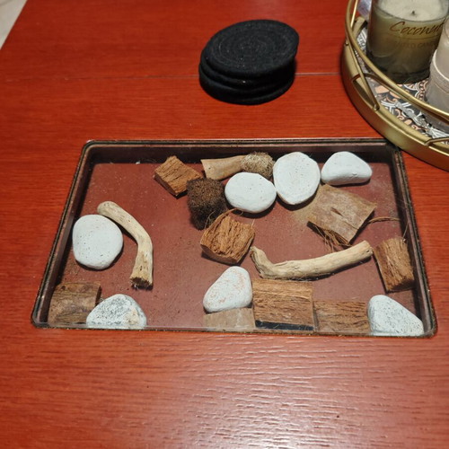 Coffee table used, cherry color MDF with drawers and stools