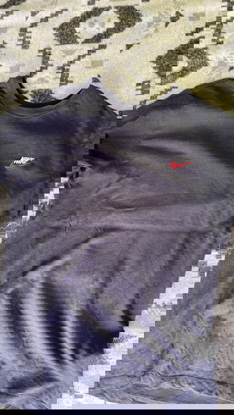 Nike t shirt