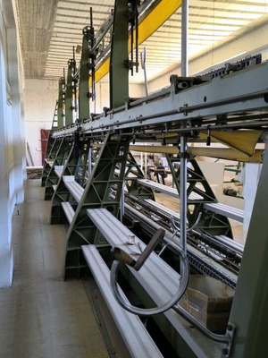 Κεντητική μηχανή για κουρτίνες μεταχειρισμένη με δύο επιπλέον μηχανές